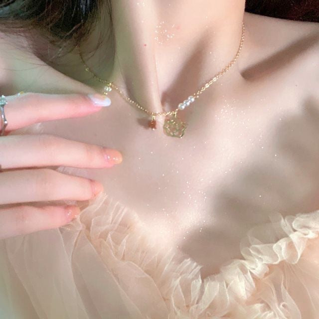 Gentle Retro Temperament Romantic Clavicle Chain
