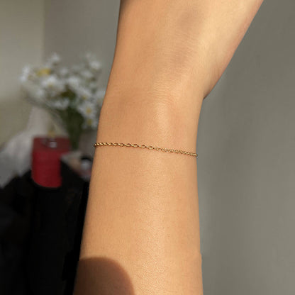 14k Gold Superfine Gentle Wave Chain Bracelet