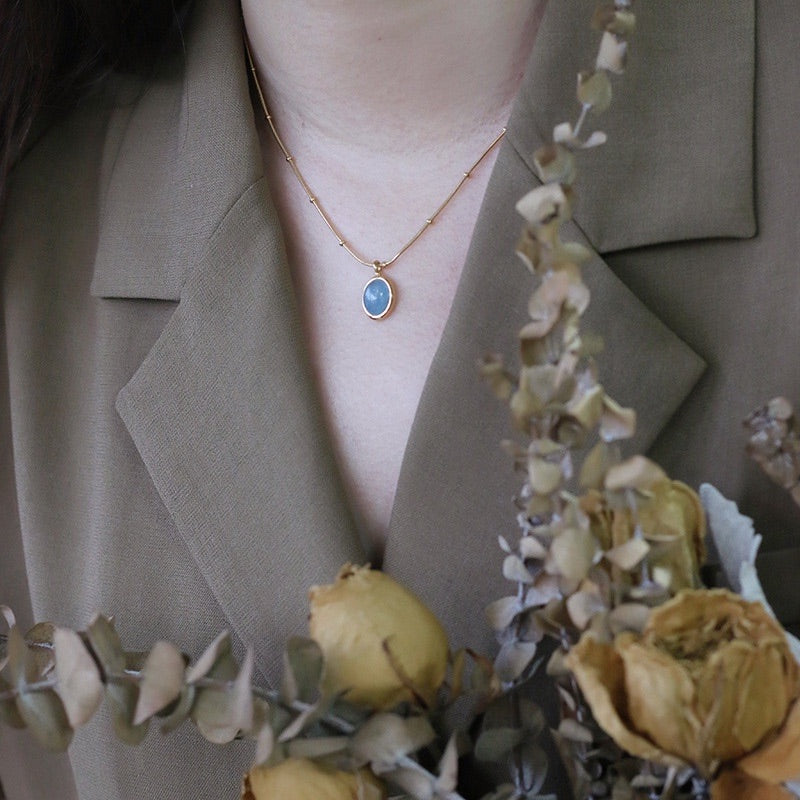 Gentle Aquamarine Necklace Retro Style Pendant