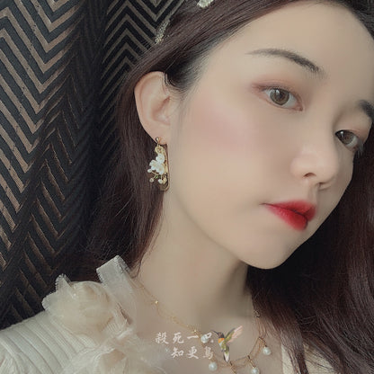 Vintage Hand-woven Super Fairy Flowers French Gentle Earring Clip Girl