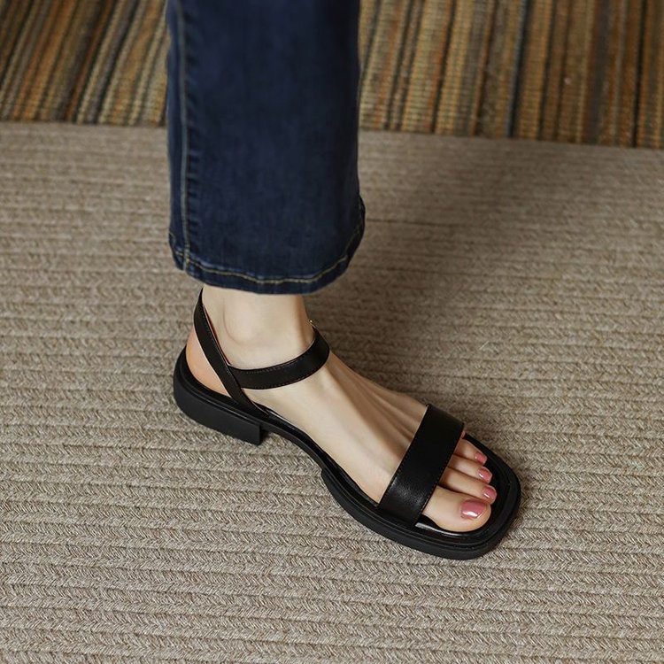 Elegant Chunky Heel Ankle Strap Roman Sandals