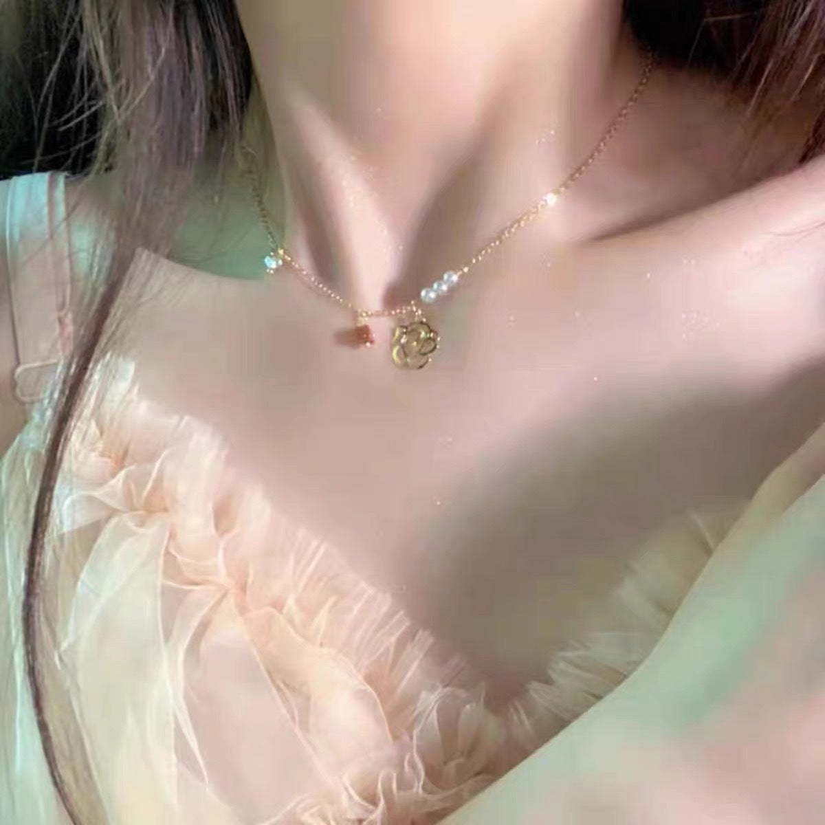 Gentle Retro Temperament Romantic Clavicle Chain