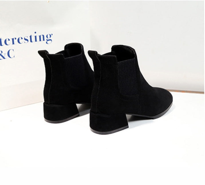 Rough heeled boots