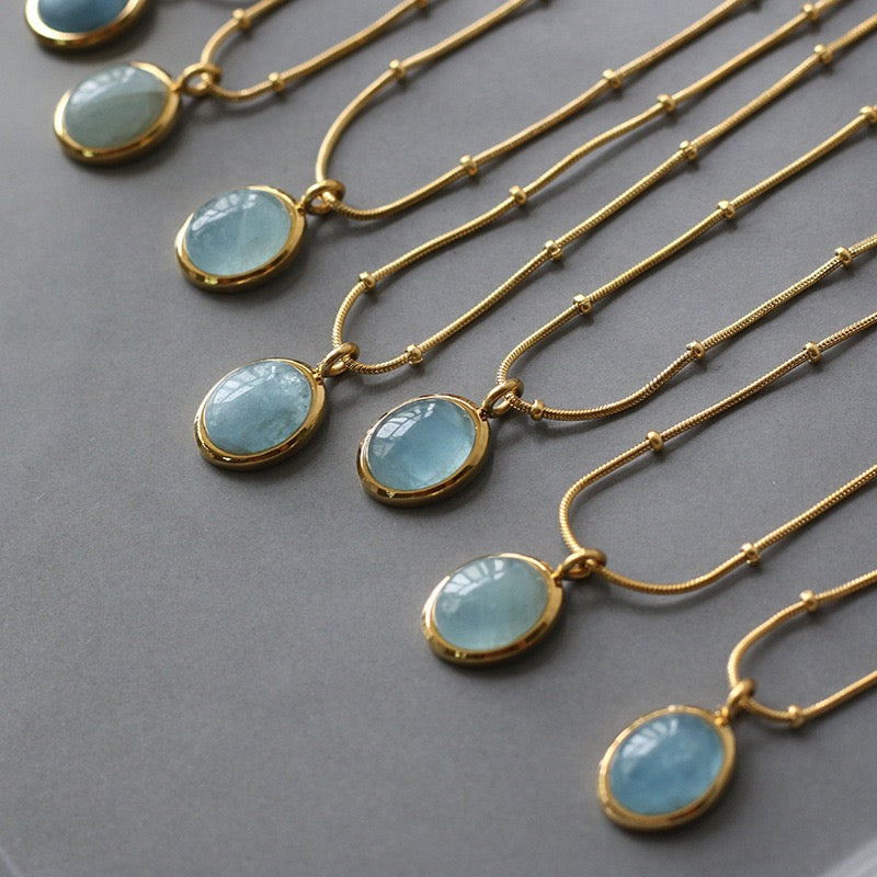 Gentle Aquamarine Necklace Retro Style Pendant