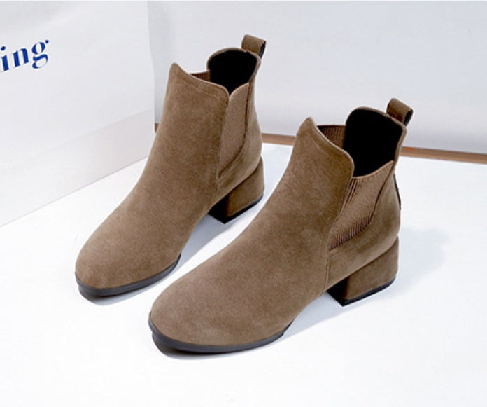 Rough heeled boots