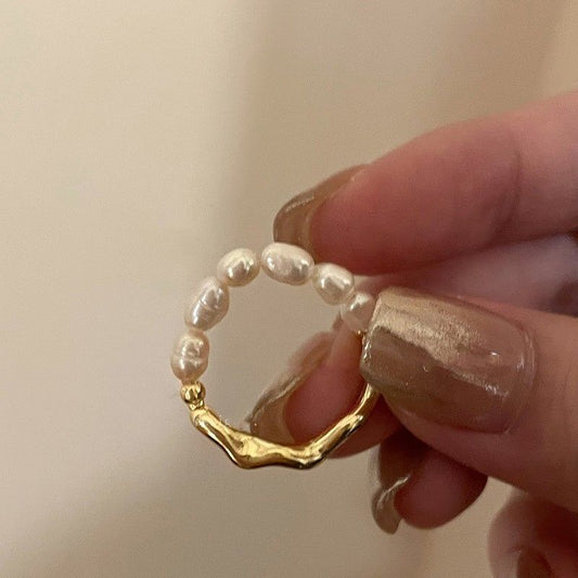 Gentle Elegant Adjustable Size Elastic String Pearl Ring
