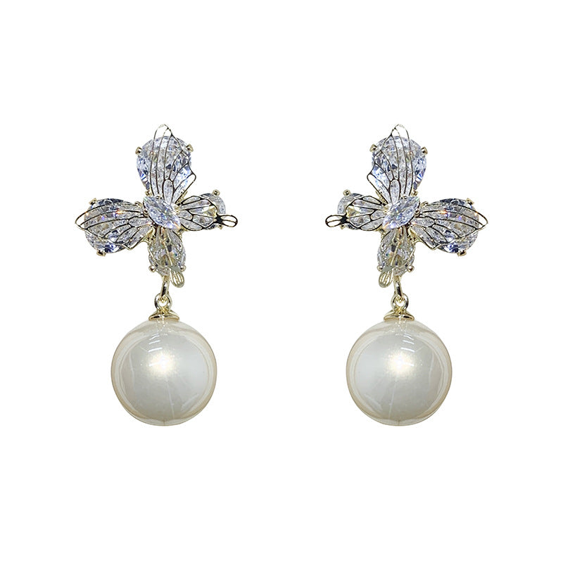 Gentle And Versatile Pearl Earrings With Diamond-Encrusted Butterfly Pendants