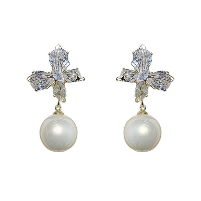 Gentle And Versatile Pearl Earrings With Diamond-Encrusted Butterfly Pendants