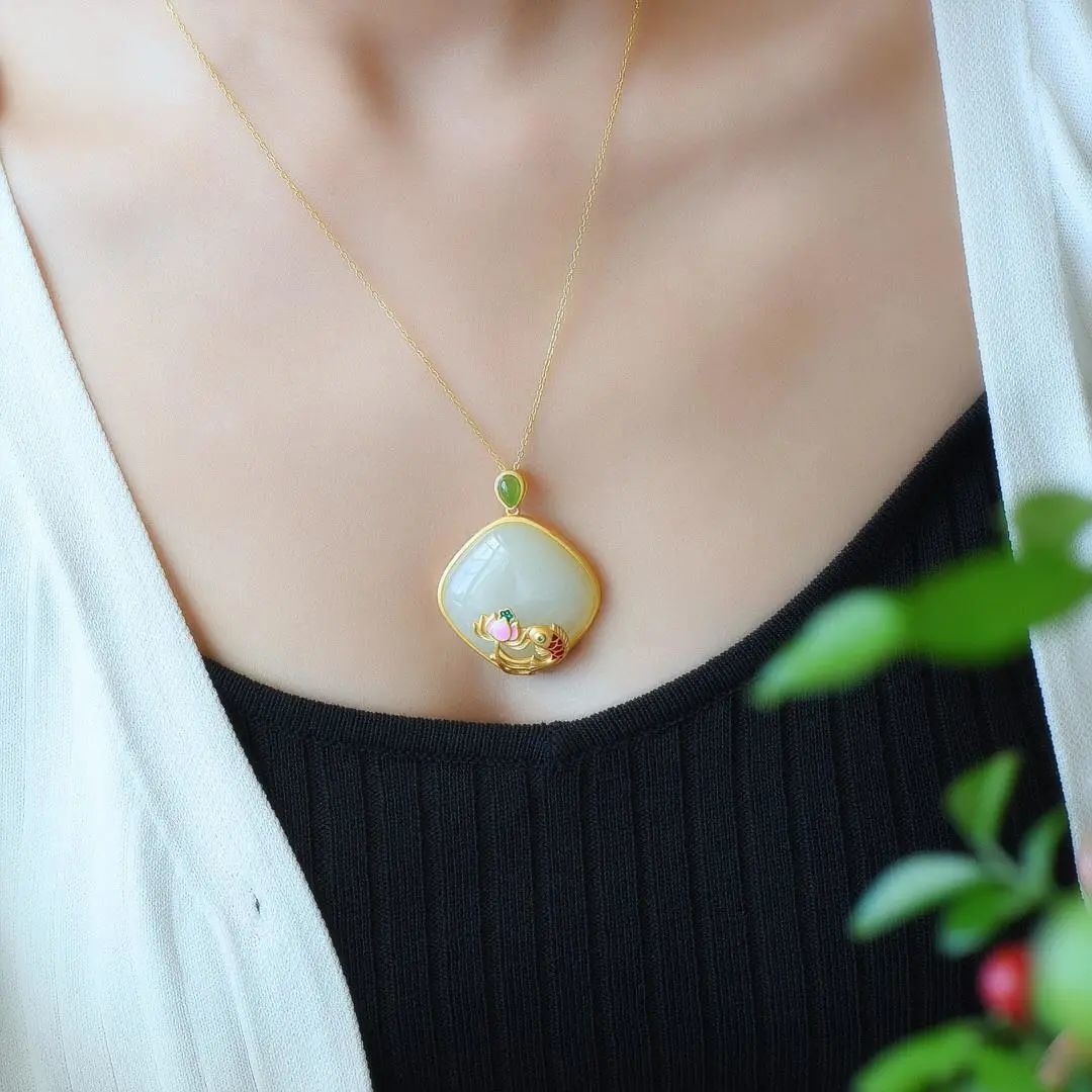 Carp Natural Hetian Jade Ancient Dynasty Pendant Vintage Gold-plated Lotus Design Gentle Clavicle Chain