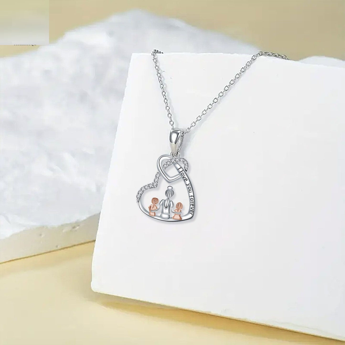 Female Gentle And Stylish Necklace