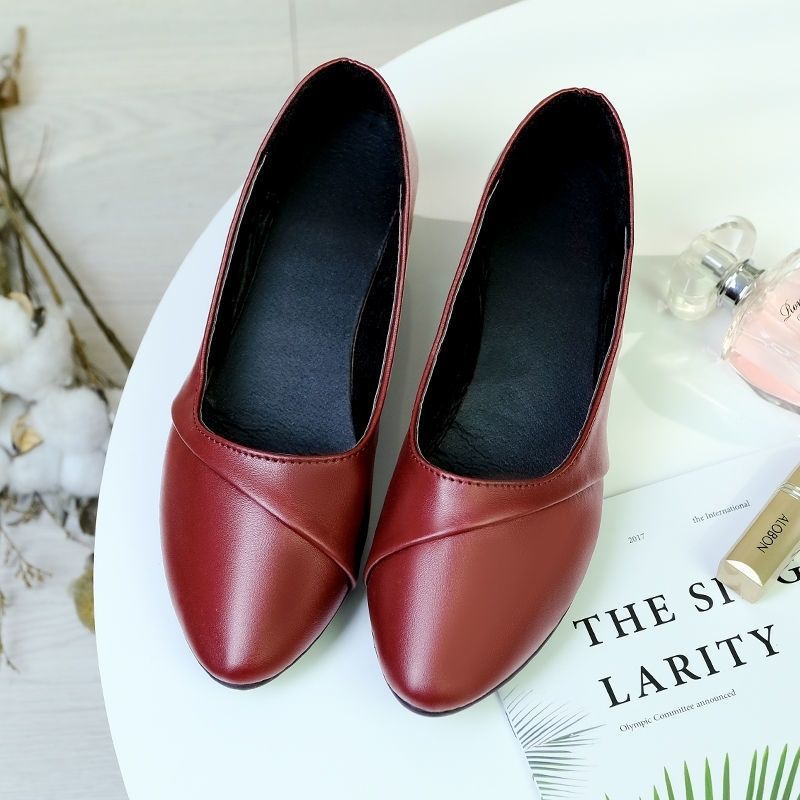 Female Low Heel Soft Bottom Comfortable And Non-slip Fashion Leather Shoes